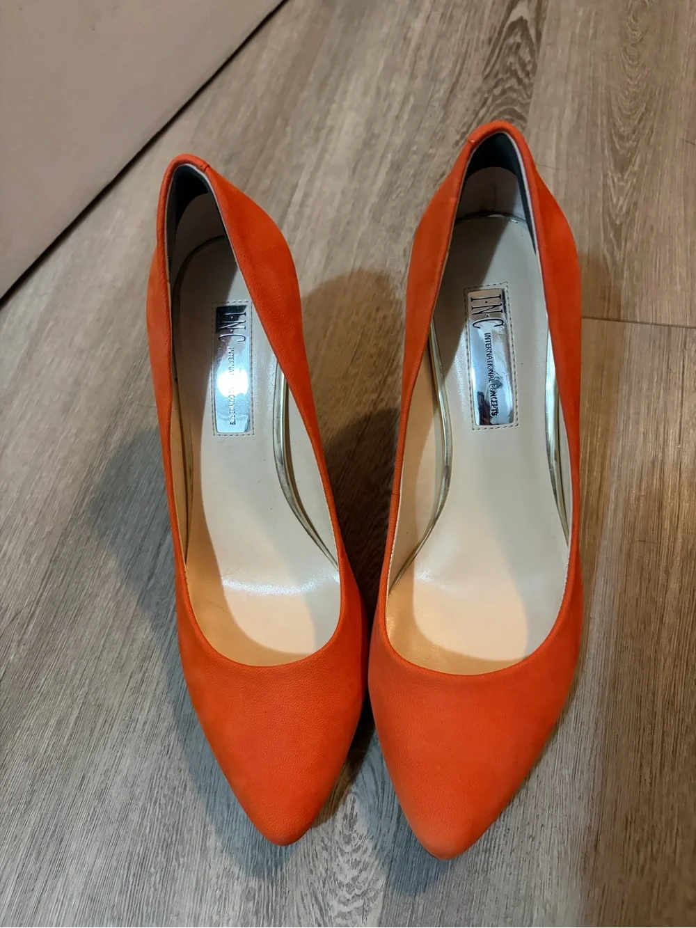 INC ZITAH Orange Pointed-Toe Mid Heel Pumps 7.5